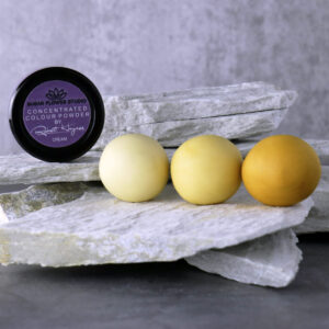 CONCENTRATED EDIBLE COLOUR POWDER - Cream
